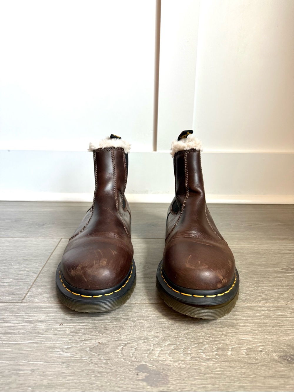 Dr. Martens 2976 Leonore Faux Fur Lined Chelsea Boots Brown Size 10 - Picture 6 of 16